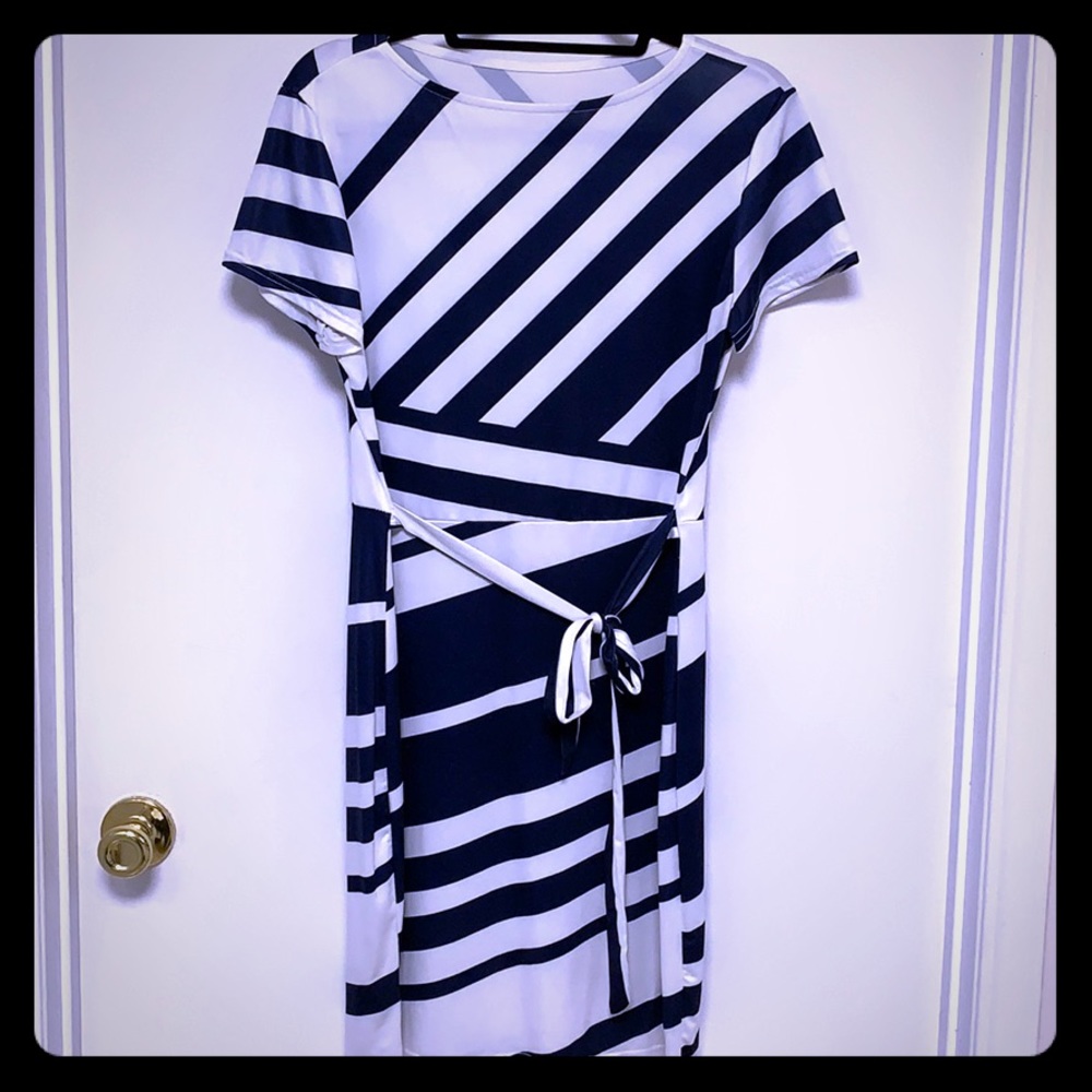 Navy Blue and White Dress Size M